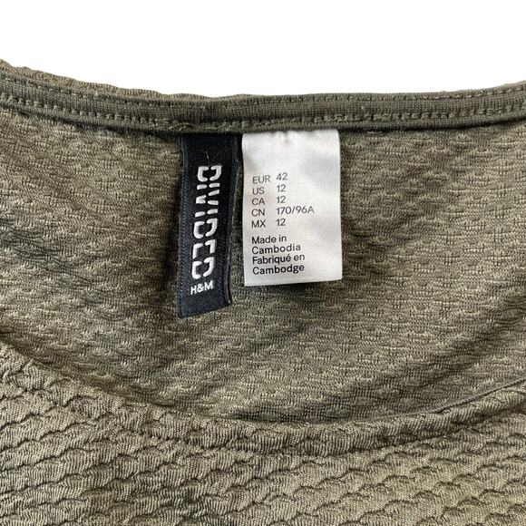 H&M Divided Womens Size 12 Skater Fit & Flare Dress Olive Green Waffle Texture - Picture 3 of 7